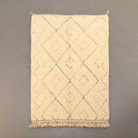 Authentic Beni Ourain Rug 4.9 x 8.2 feet / 151 x 250 cm - Ettilux Home