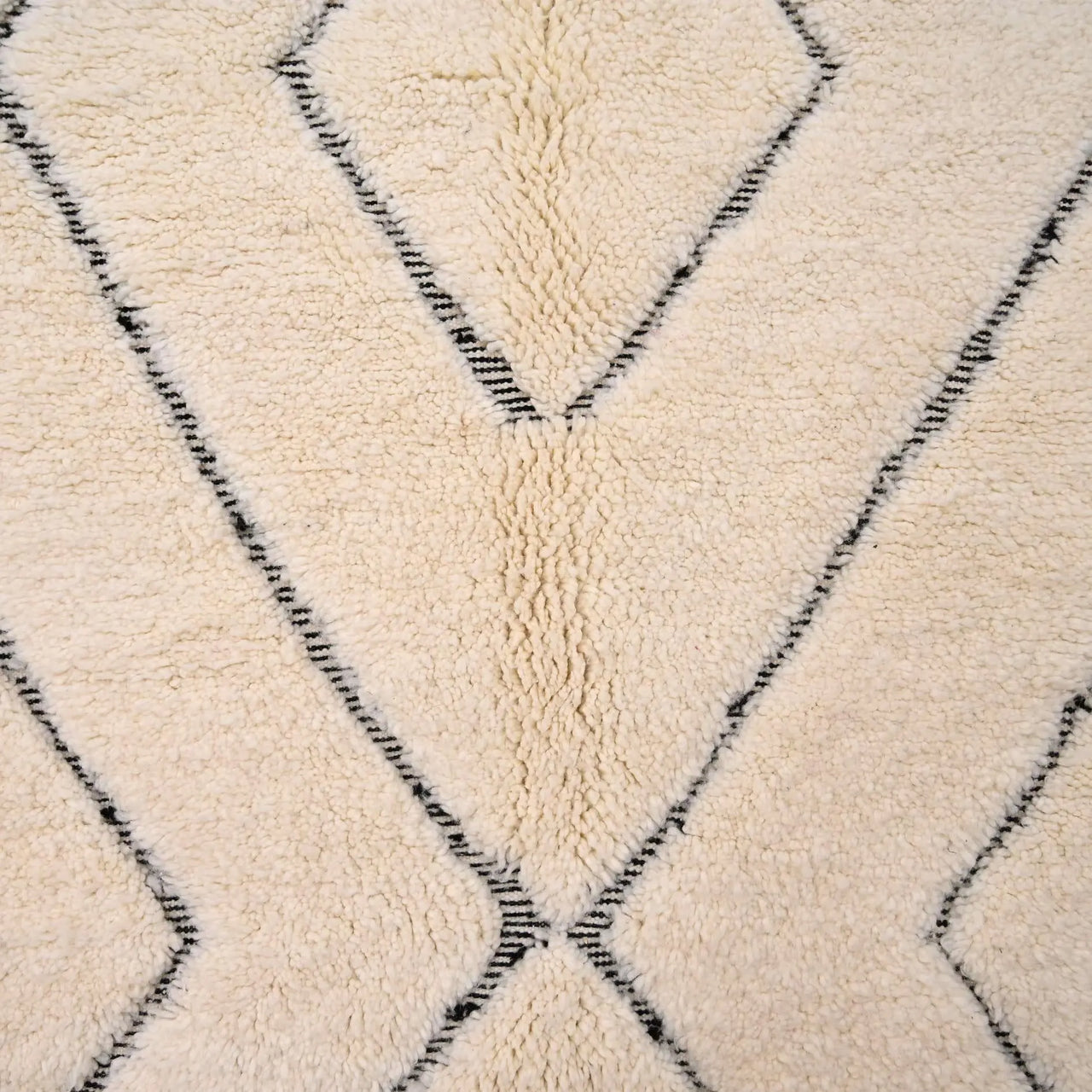 Authentic Beni Ourain Rug 6.5 x 9.5 feet / 200 x 291 cm - Ettilux Home