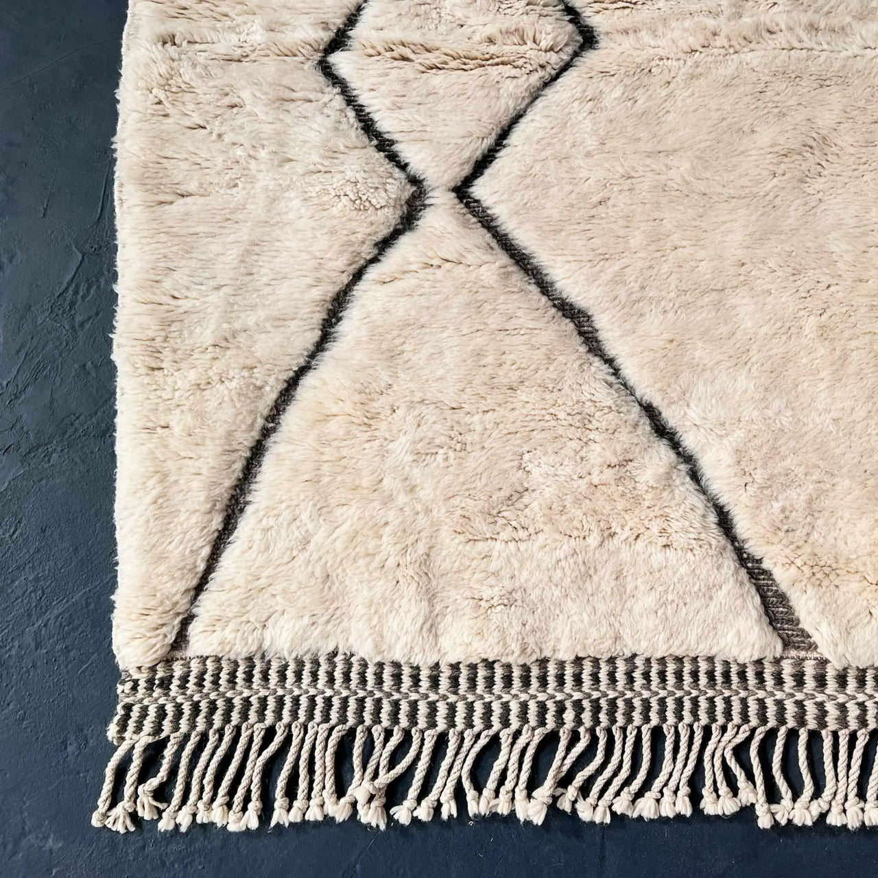 Custom Made Luxury Beni Mrirt Rug - Ettilux Home