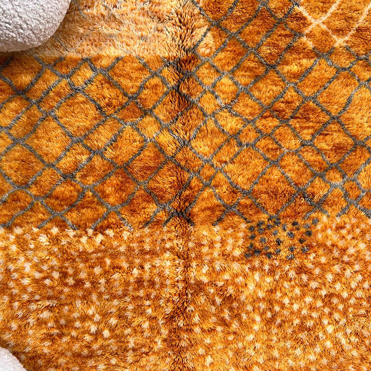 Lamia Beni Mrirt Moroccan Rug 7.9 X 10.2 ft / 243 X 311 cm - Ettilux Home