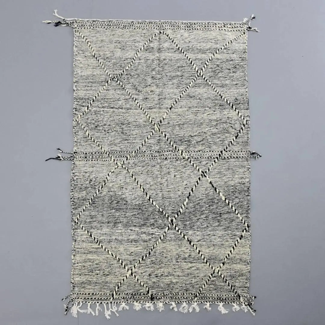 Moroccan Kilim Rug 4.7 x 8.2 ft / 145 x 250 cm - Ettilux Home