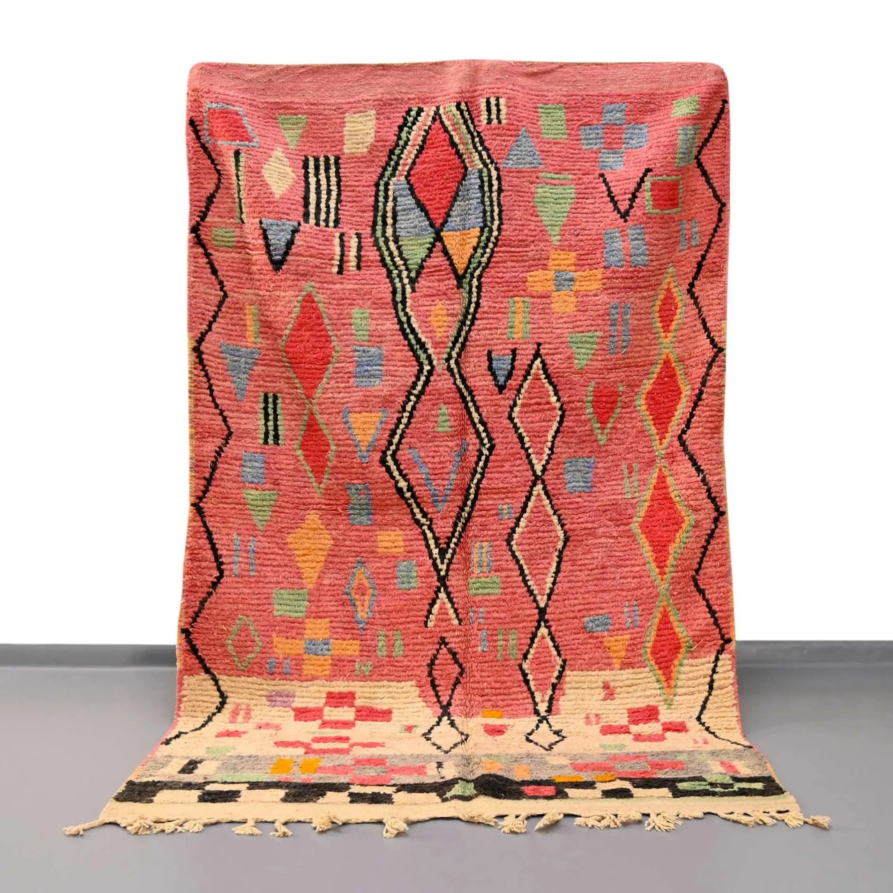 Moroccan Vintage Rug 5.6 x 8.9 feet - Ettilux Home
