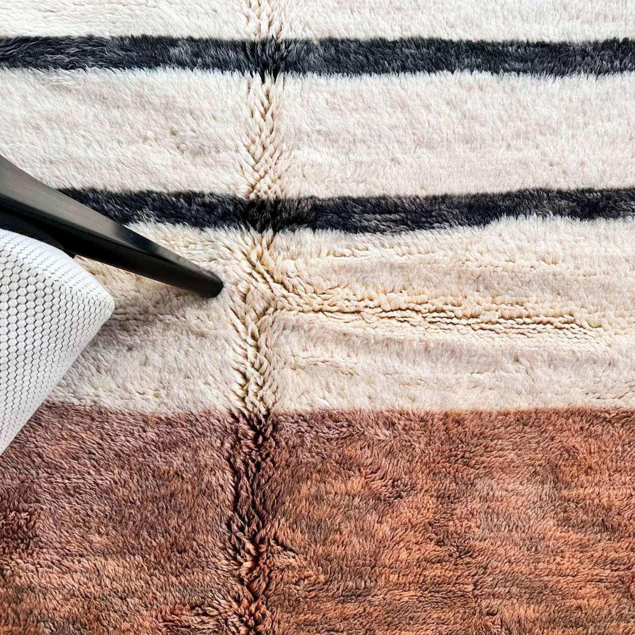 Valencia White Luxury Beni Mrirt Moroccan Rug 8 X 11.1 ft / 245 X 340 cm - Ettilux Home