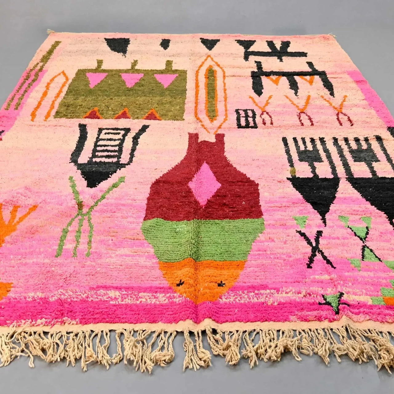 Vintage Moroccan Rug 7.7 x 10.1 feet / 235 x 310 cm Ettilux Home