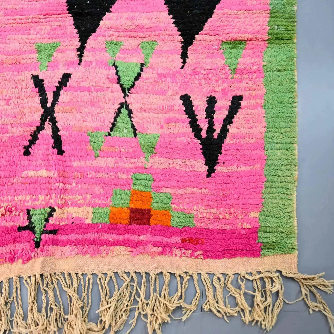 Vintage Moroccan Rug 7.7 x 10.1 feet / 235 x 310 cm Ettilux Home