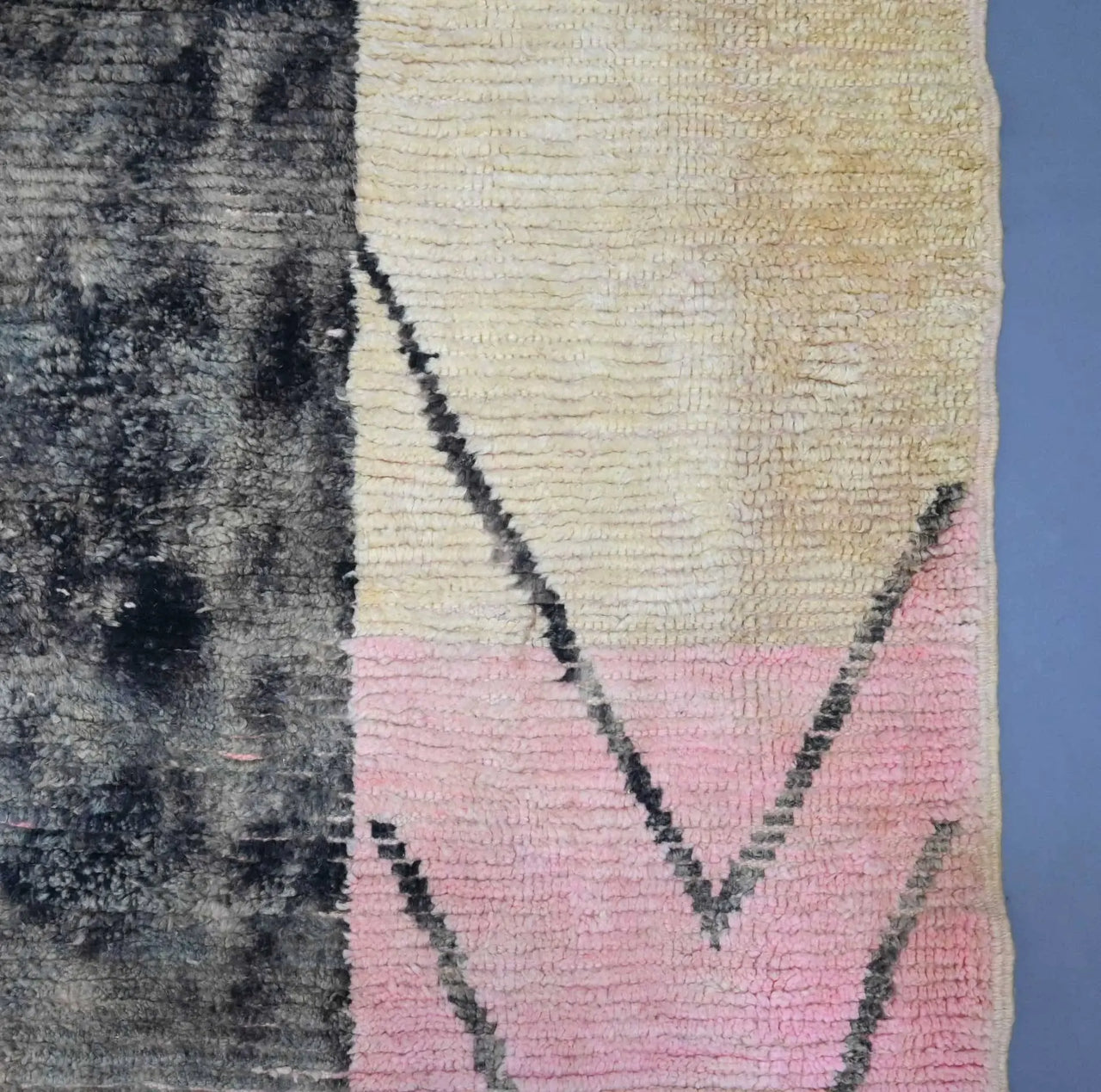 Vintage Moroccan Rug 6.2 x 9.7 ft / 192 x 297 cm - Ettilux Home
