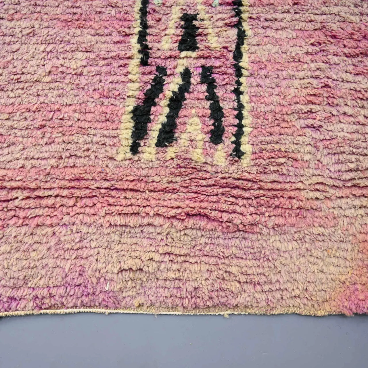 Vintage Runner Moroccan Rug 2.7 x 12.4 feet / 82 x 378 cm - Ettilux Home