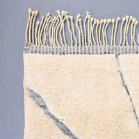 White Custom Made Luxury Beni Mrirt Rug - Ettilux Home